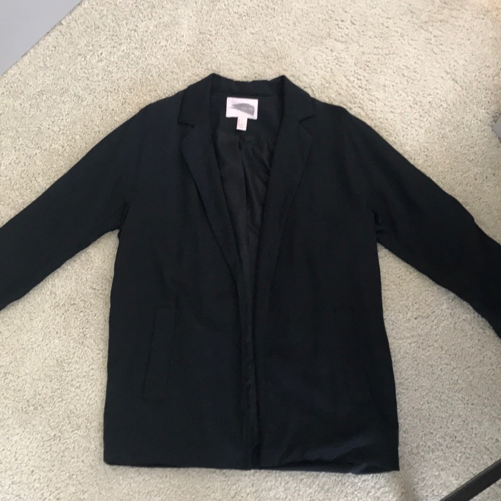 Blazer - Picture 2 of 7